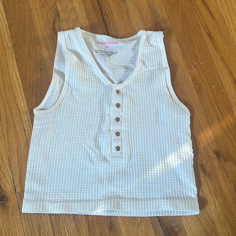 White waffle Suzette, tank top size small barely worn